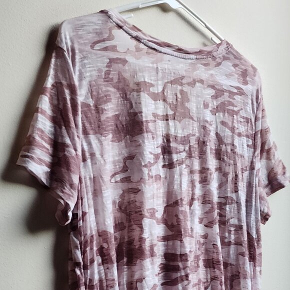 Mudd Pink Camo V-Neck Tissue T-Shirt Size XL - Picture 11 of 14